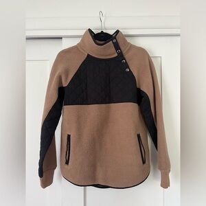 Abercrombie & Fitch Asymmetrical Snap-up Fleece